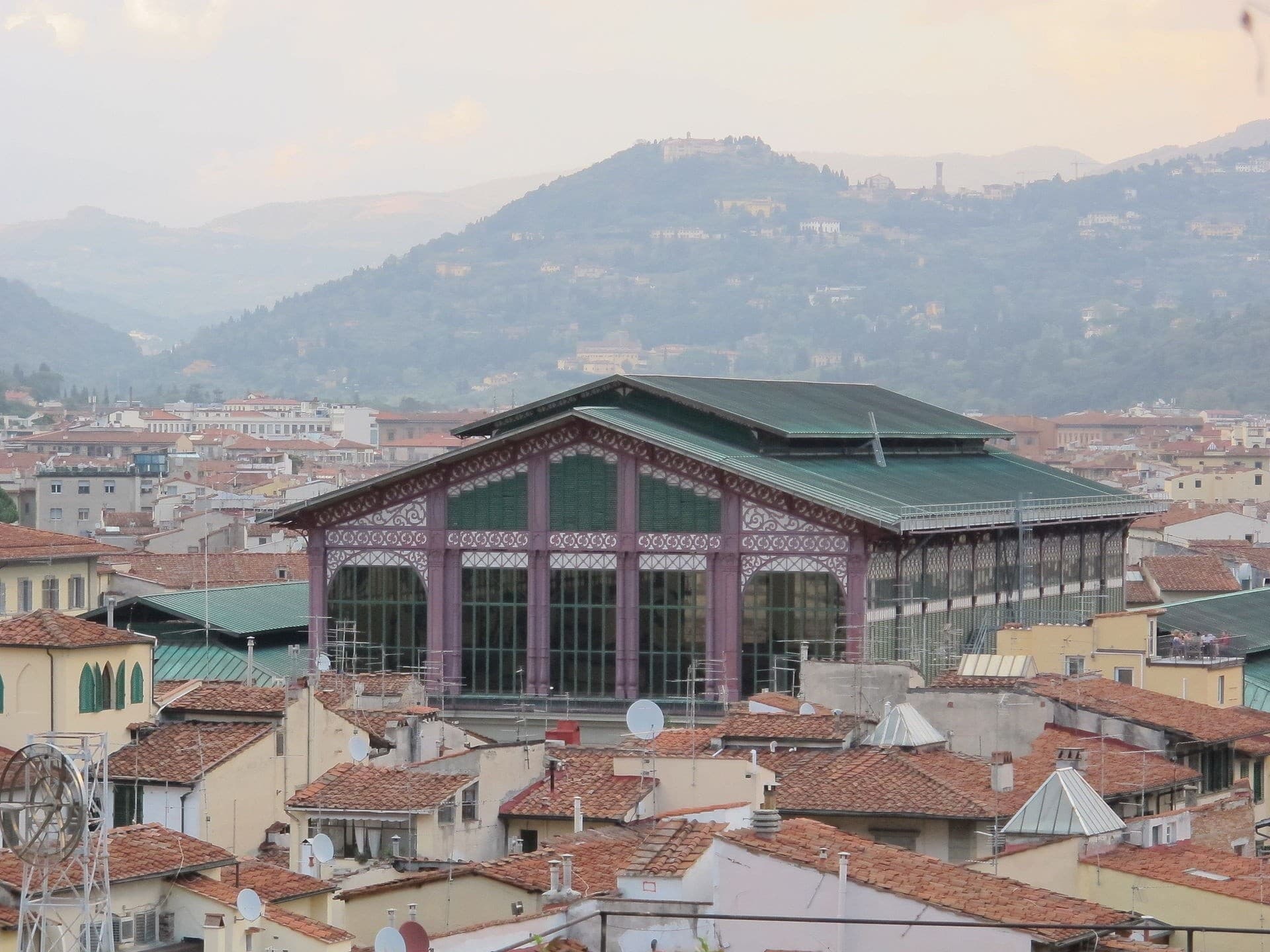 Florence Food Walk: 2-Hour Portuguese-Guided Taste Tour from Piazza della Repubblica photo 1
