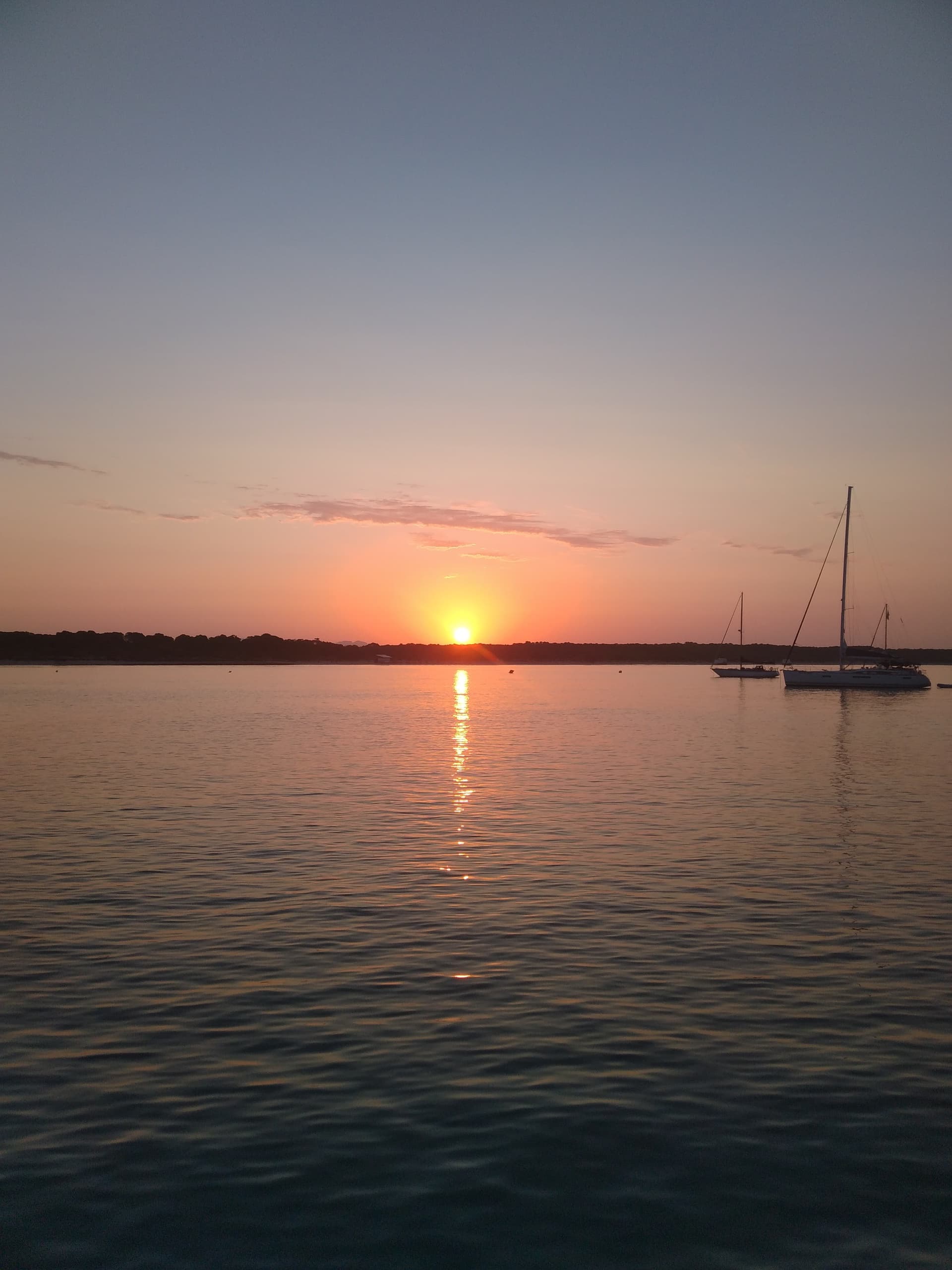 Water Activities & Sunset Cruises with Dreamboats Portugal in Cascais