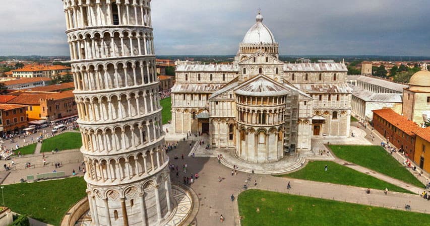 Explore Pisa’s Iconic Leaning Tower and Tuscan Wines on a Guided Walking Tour