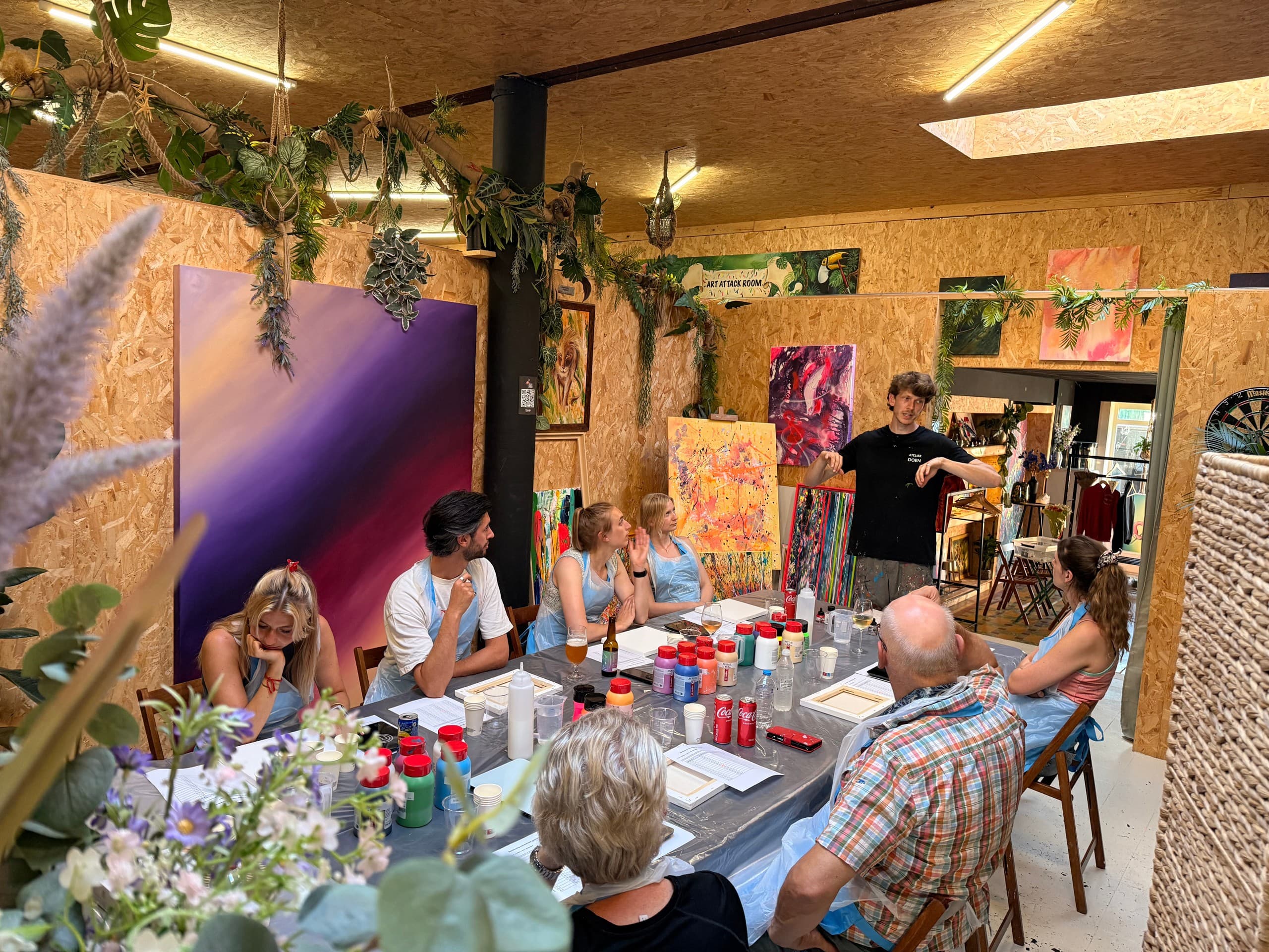 Fluid Art Workshops at Art Attack Room: Create Acrylic Pour Canvases in Erpe-Mere photo 1