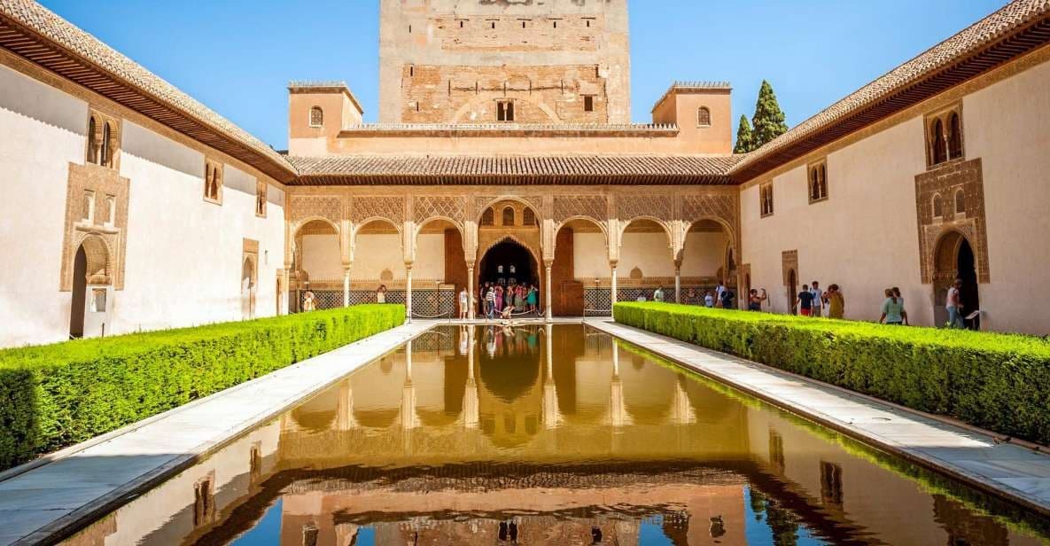 Private Alhambra Tour from Málaga with Guide