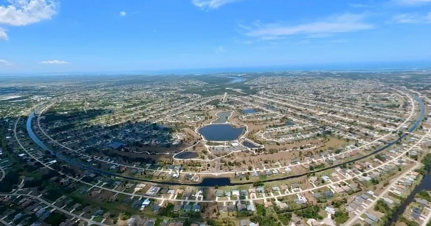 Aerial Adventures with Suncoast Biplanes on the Gulf Coast