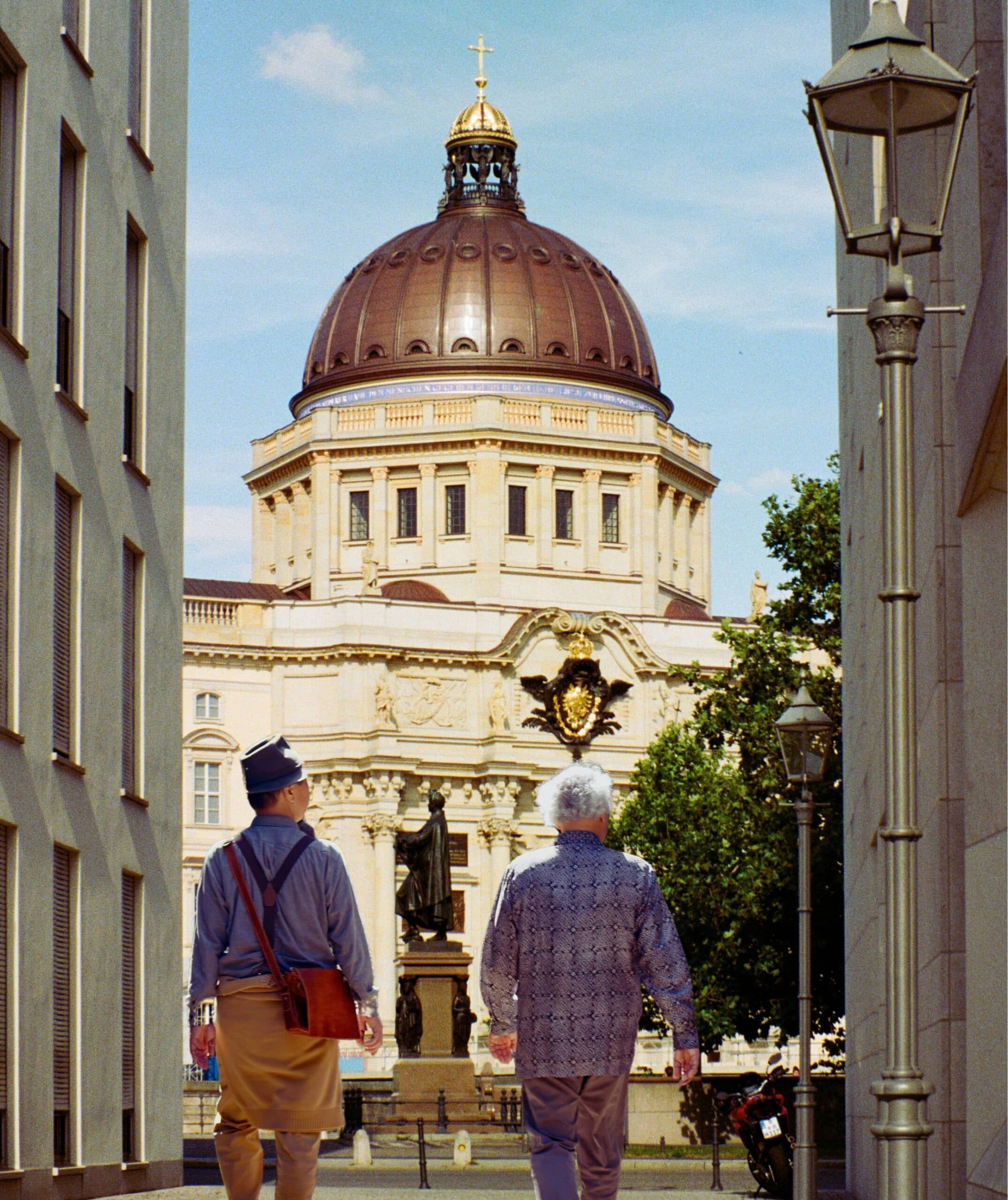 Berlin Highlights Walking Tour — 3-Hour History and Sights