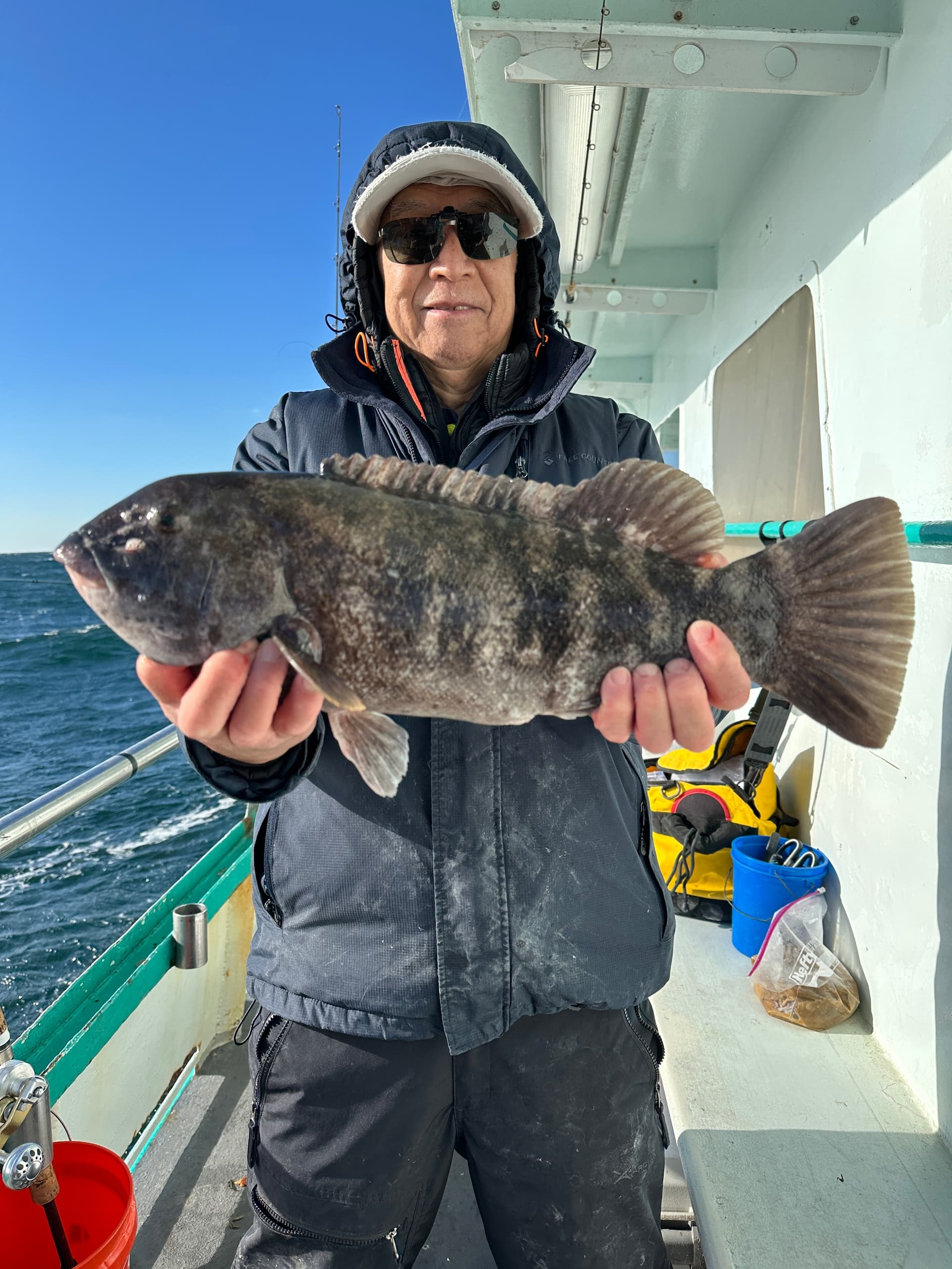 Full-Day Blackfish & Sea Bass Fishing with Viking Fleet