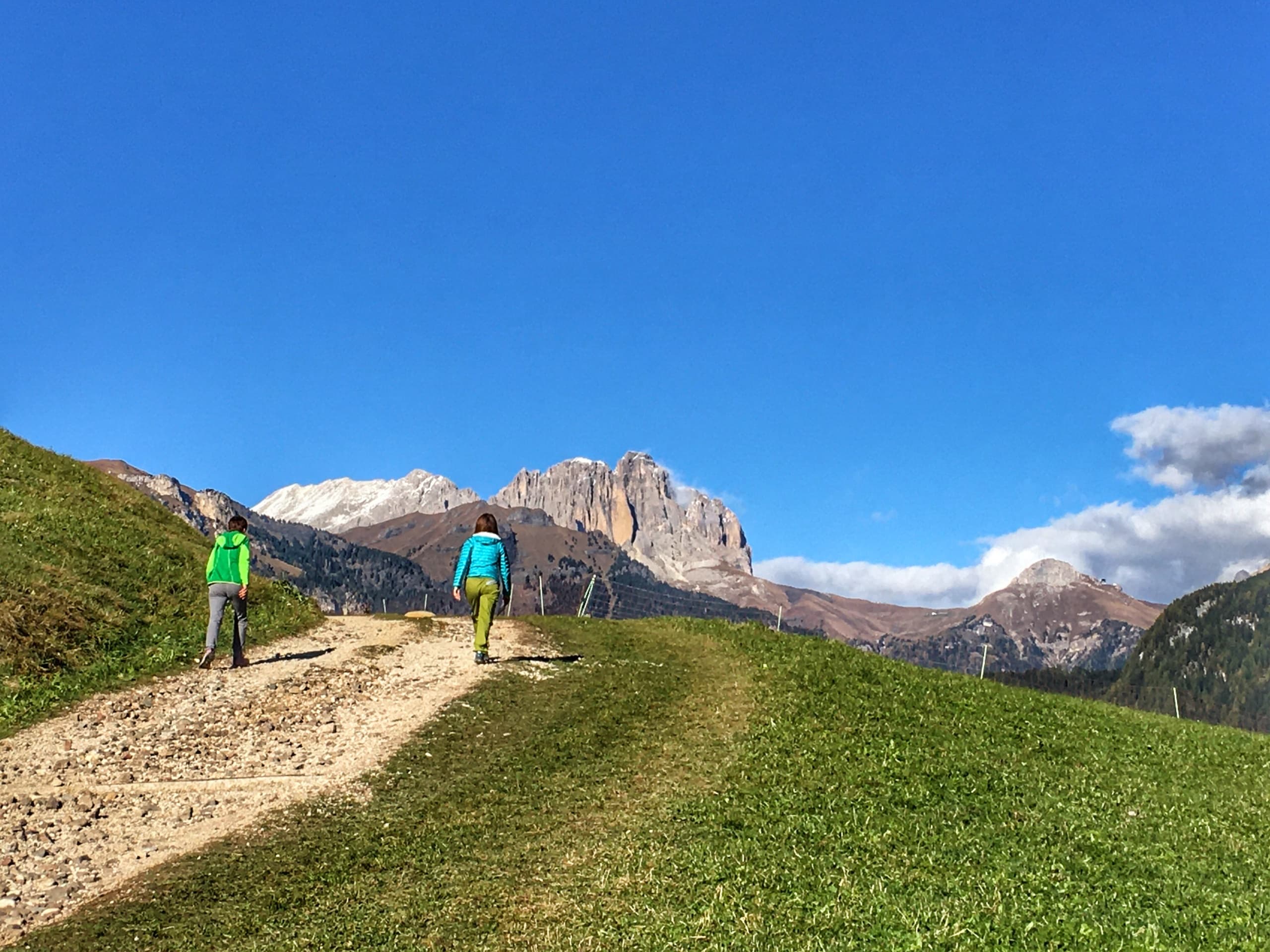 Mountain Hiking & Skills with Sport Check Point at Vich