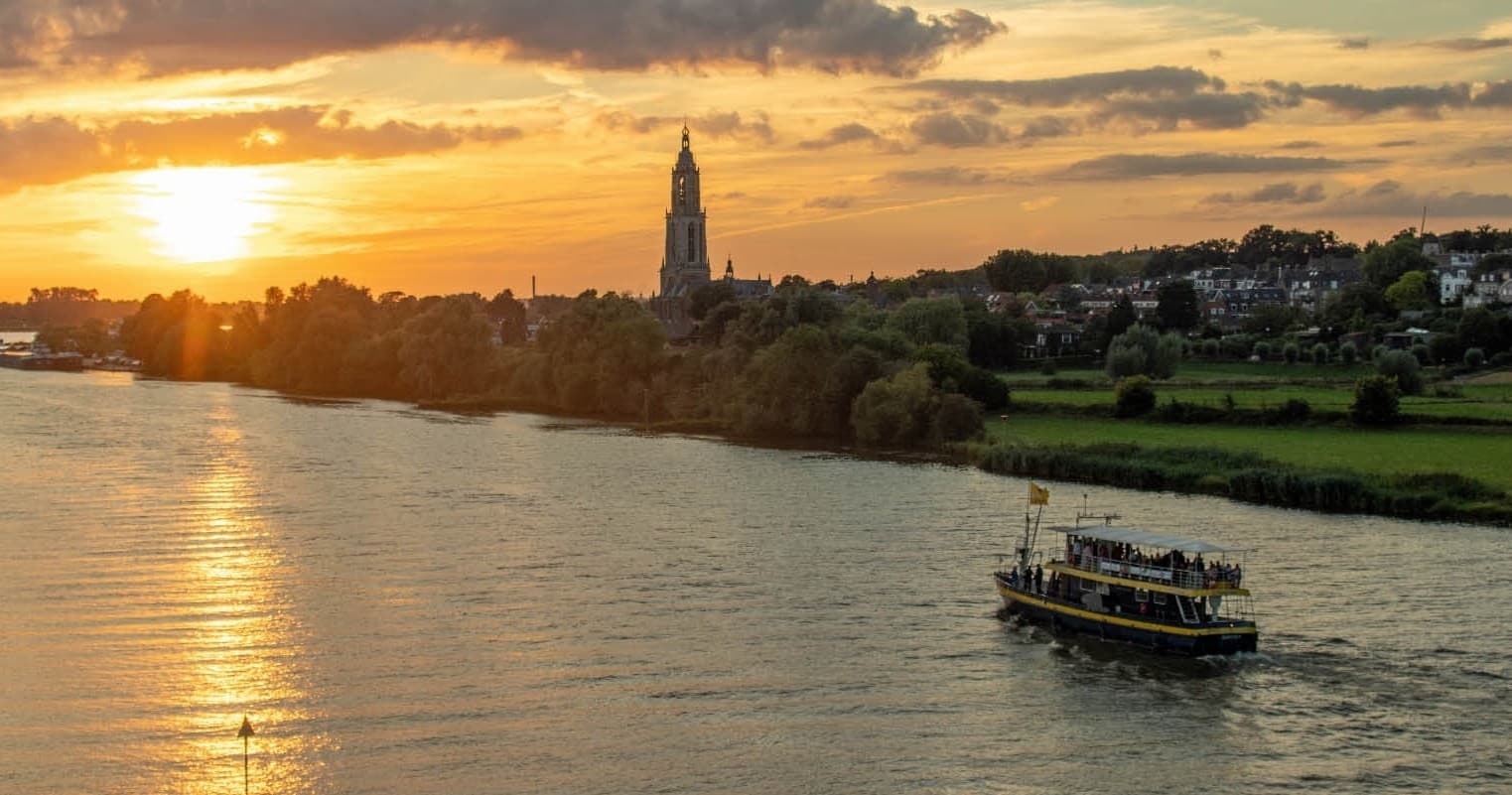River Cruise Experience with De Blauwe Bever in Rhenen