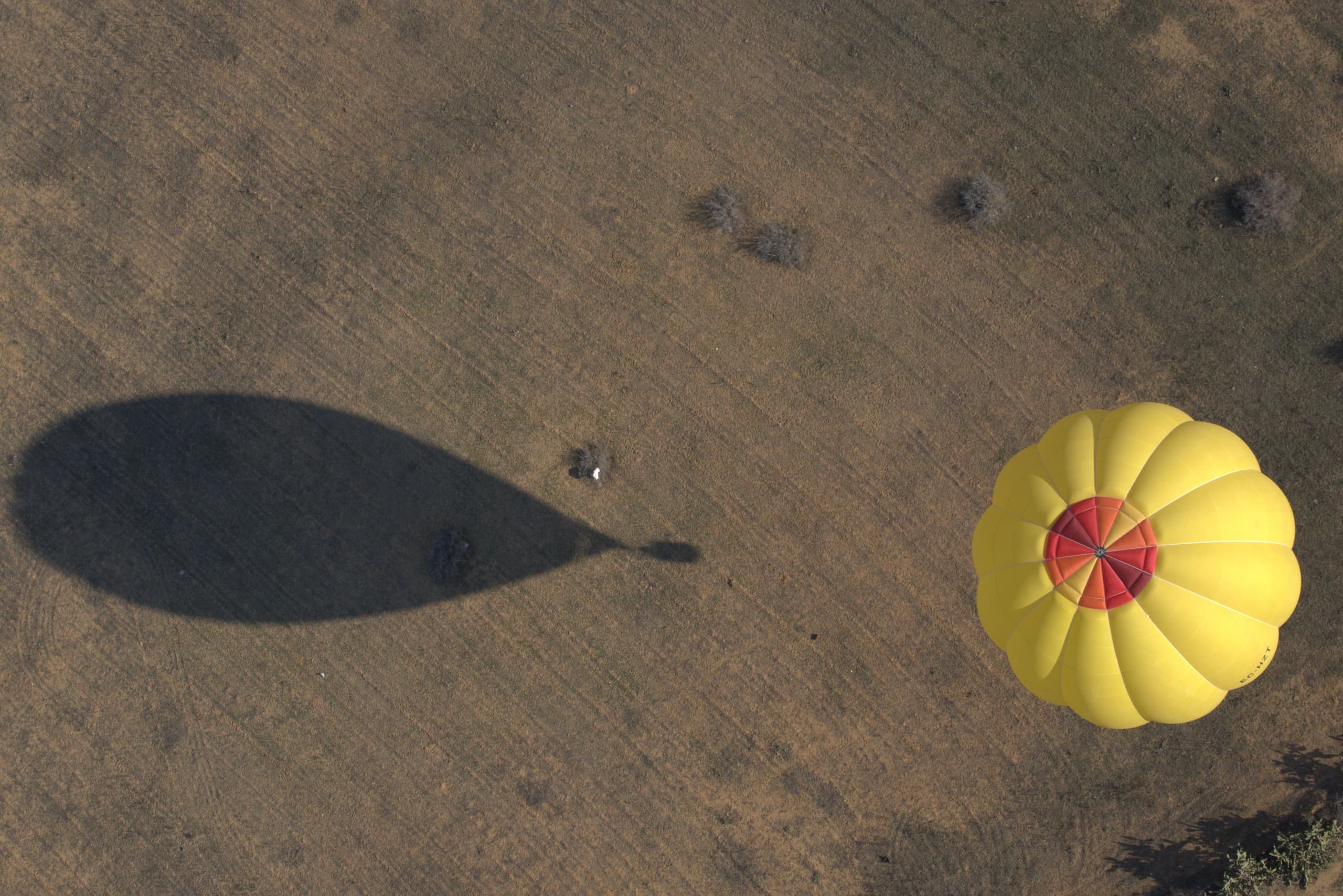 Sunrise Hot-Air Balloon over Alcalá del Júcar: One-Hour Flight with Breakfast and Cava photo 3