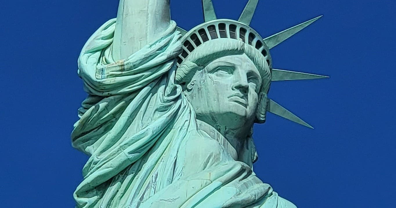 Statue of Liberty close-up, New York sightseeing landmark view