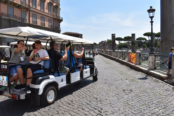 Golf Cart Tour & Private Transfer in Rome, Italy