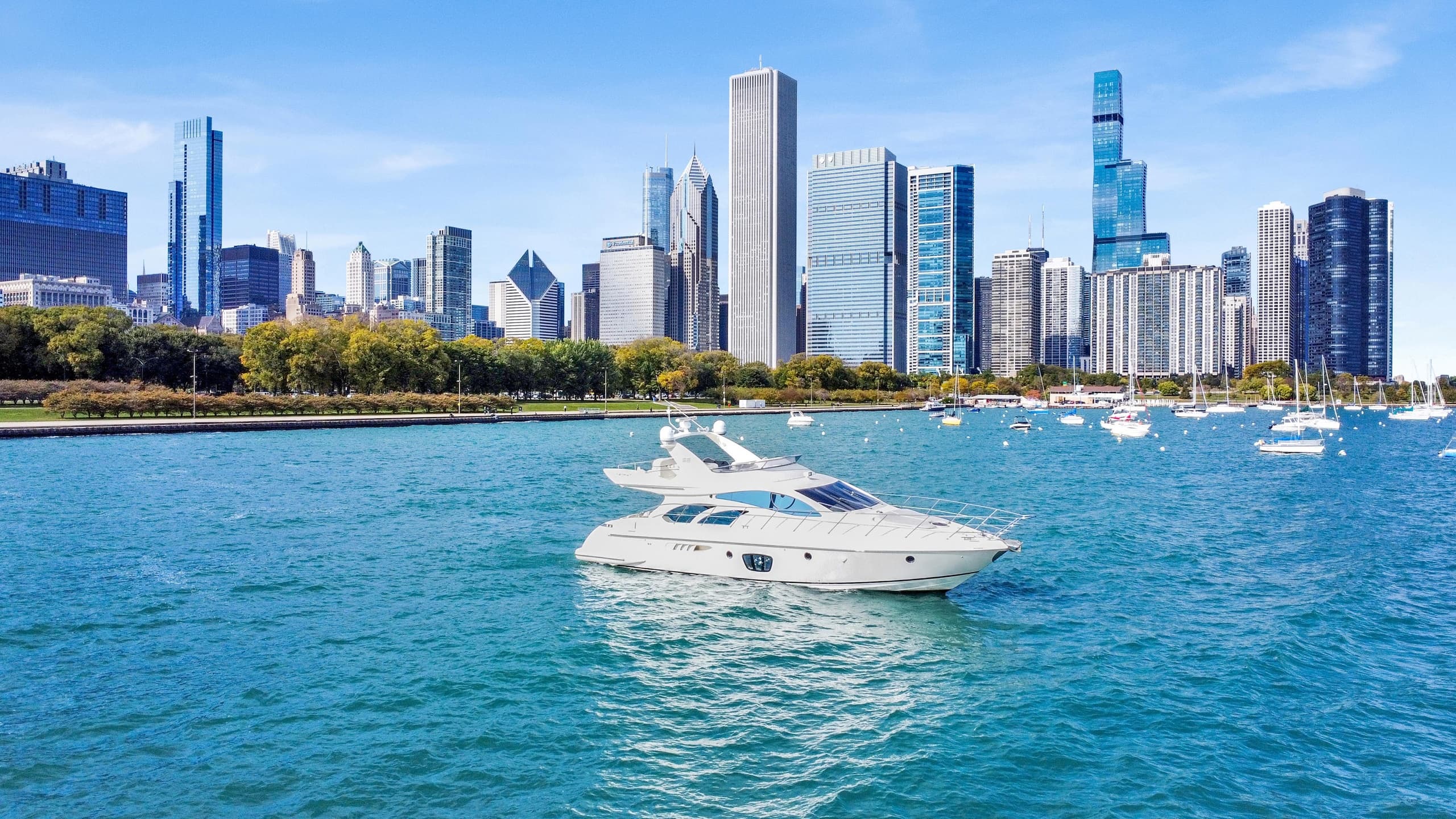 Cruise Chicago in Style Aboard a 57ft Azimut Flybridge photo 3