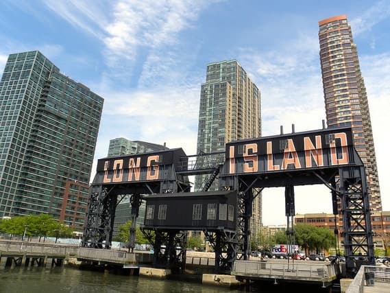 City Walking Tour of Bronx, Queens & Brooklyn NYC