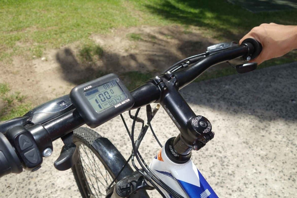 Glide Moorea: Full-Day Electric Bike Rentals Around the Windward Islands photo 1