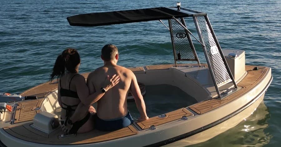 Hot Tub Boat Experience with IntoAlaska LLC in Juneau