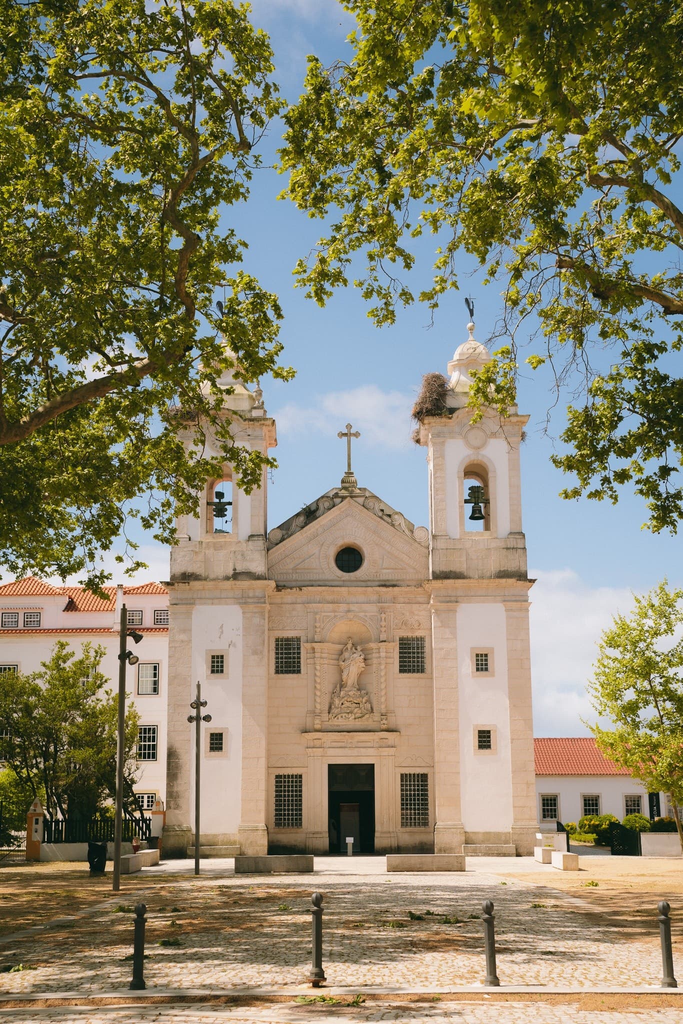 Aveiro Half-Day: Salt Pans, Costa Nova Stripes & Vista Alegre Museum