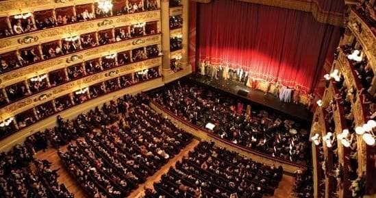 Cultural City Tour: Milan & The Scala Theatre with Your Travel Diary