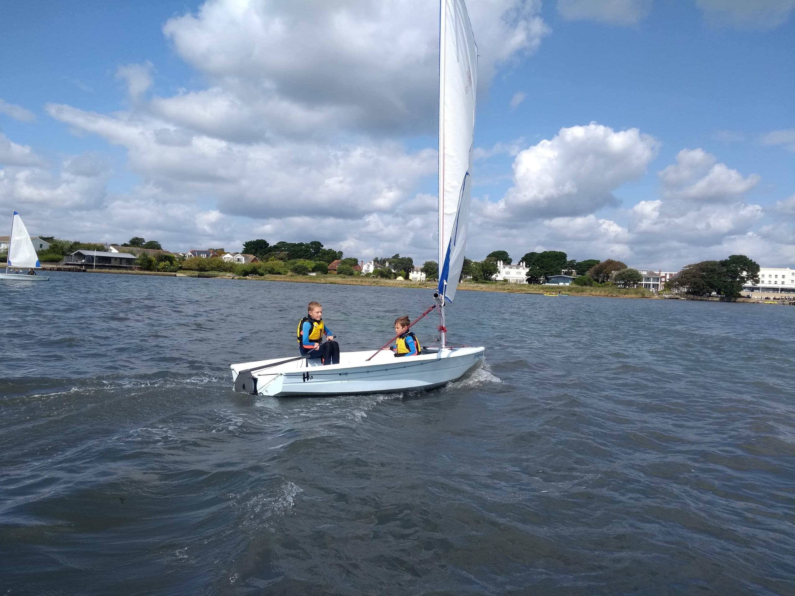 Learn to Sail in Christchurch: Saturday Sailing Club Beginner Course (3 x 2 hr, £105) photo 1