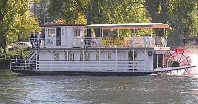 Boat Rides to Husky Games with Sternwheeler Charters