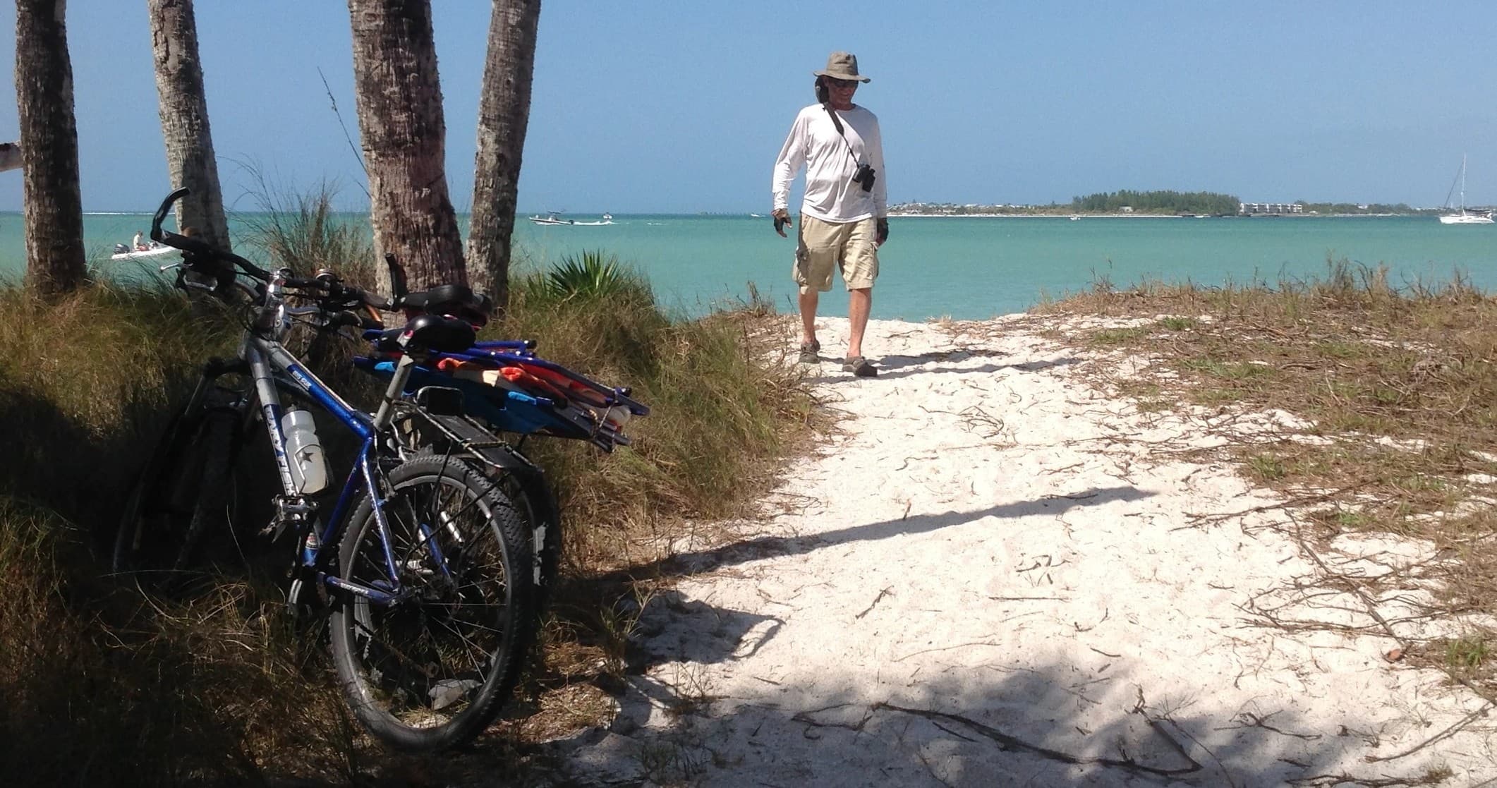 Pedal Cayo Costa: Women's Bike Rentals for Easy Island Rides