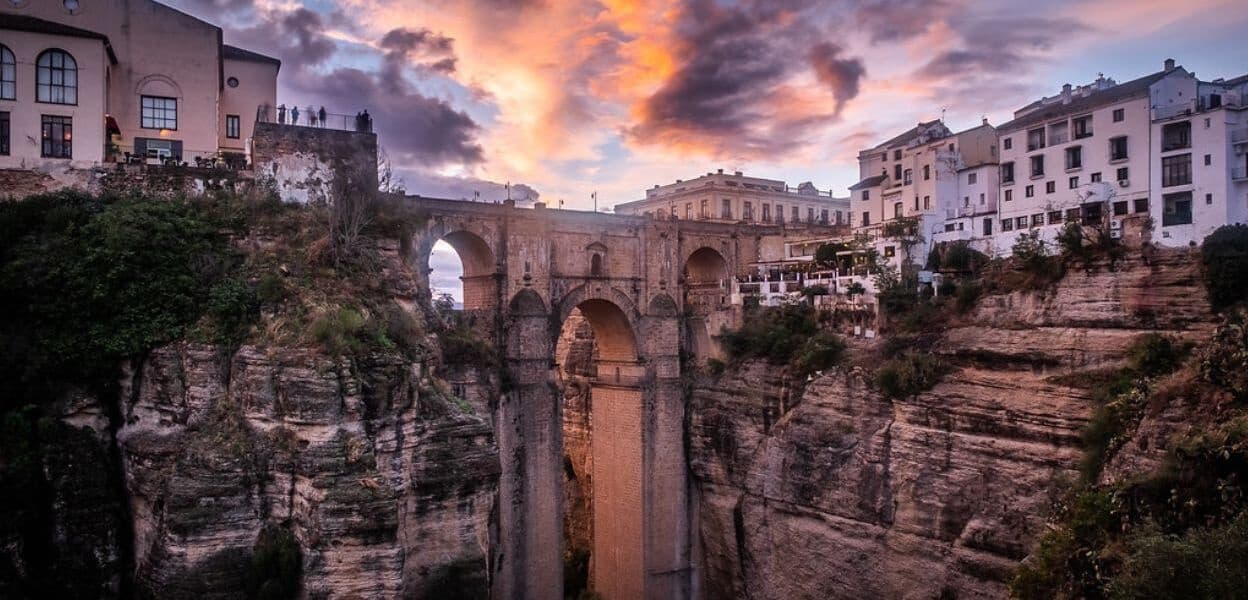Land Adventures: Ronda & White Towns from Seville