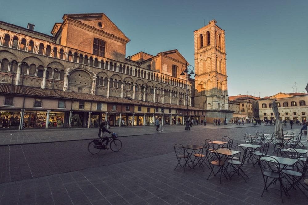 Ferrara Walking Tours with Bologna Tour