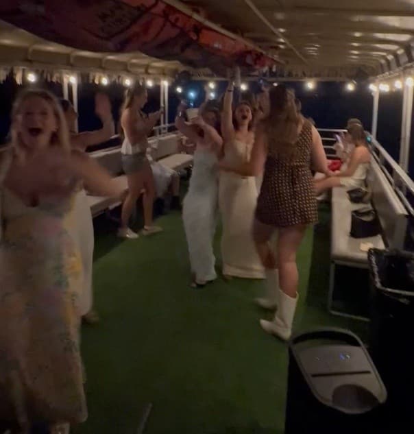 Nighttime Bayou Cruise: Live Music & Cocktails on Bayou Bienvenue photo 1