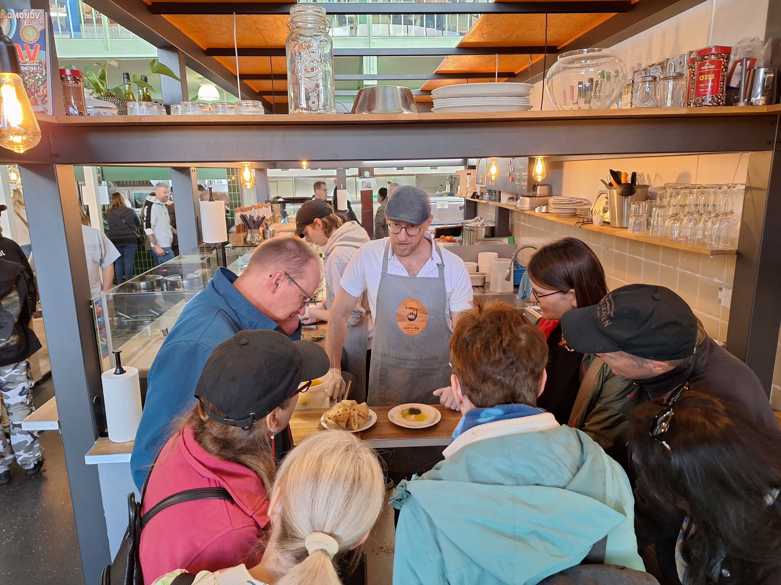 Taste Frankfurt: Kleinmarkthalle Culinary Tour in the City Center photo 4