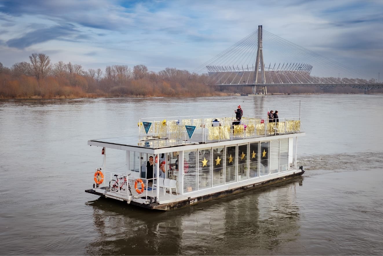 Christmas Cruise on the Vistula: Warsaw iBarka Holiday River Cruise