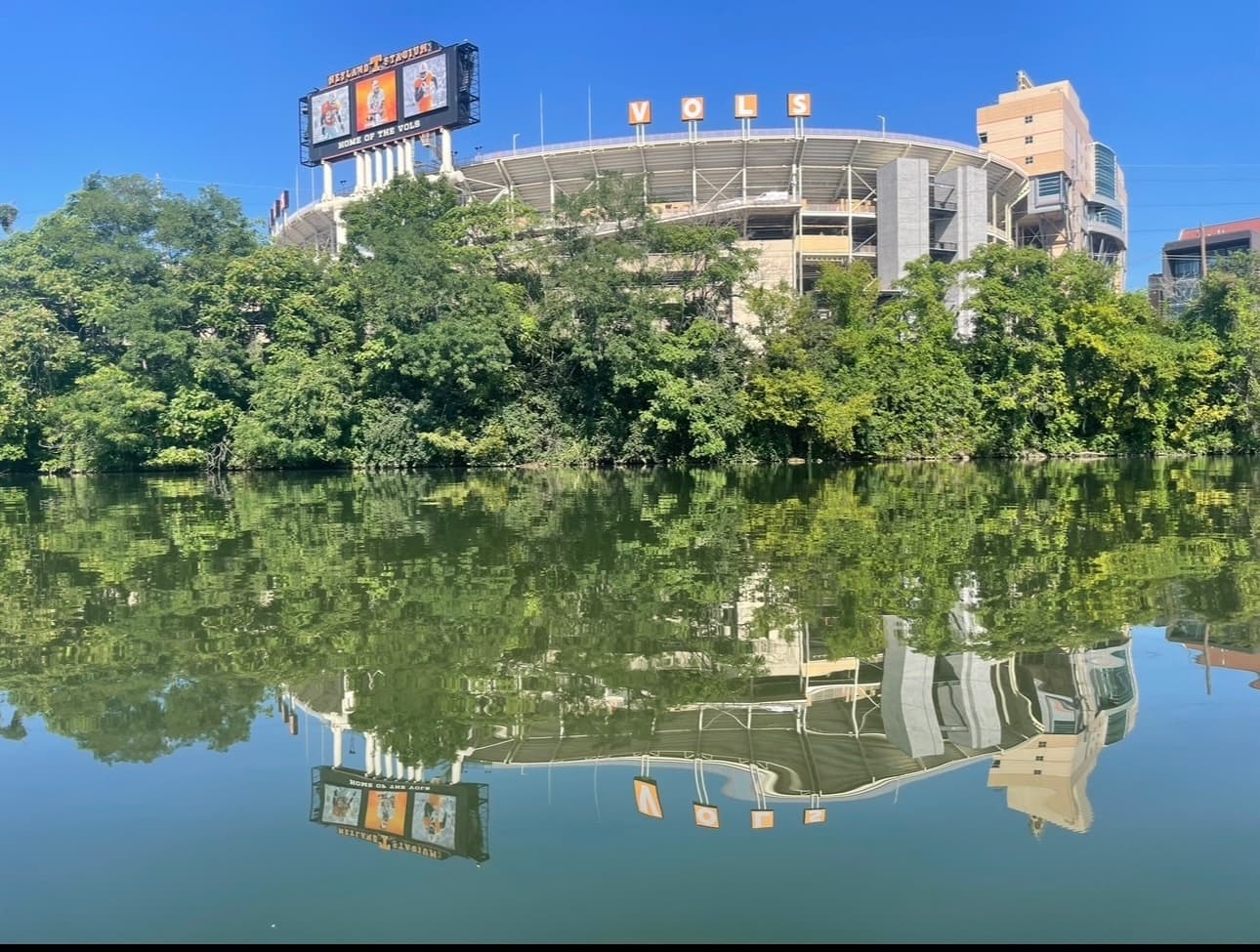 Paddle Knoxville’s Urban Waterway: Downtown to Sequoyah Park Adventure