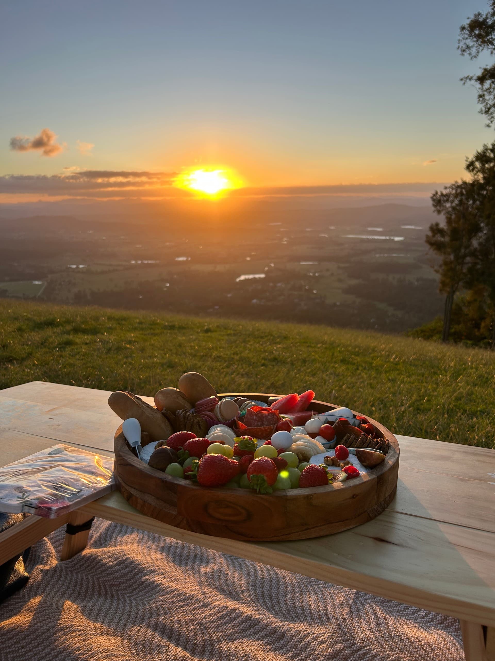 Tamborine Mountain Sunset Escape: Gallery Walk, Curtis Falls & Scenic Rim Views