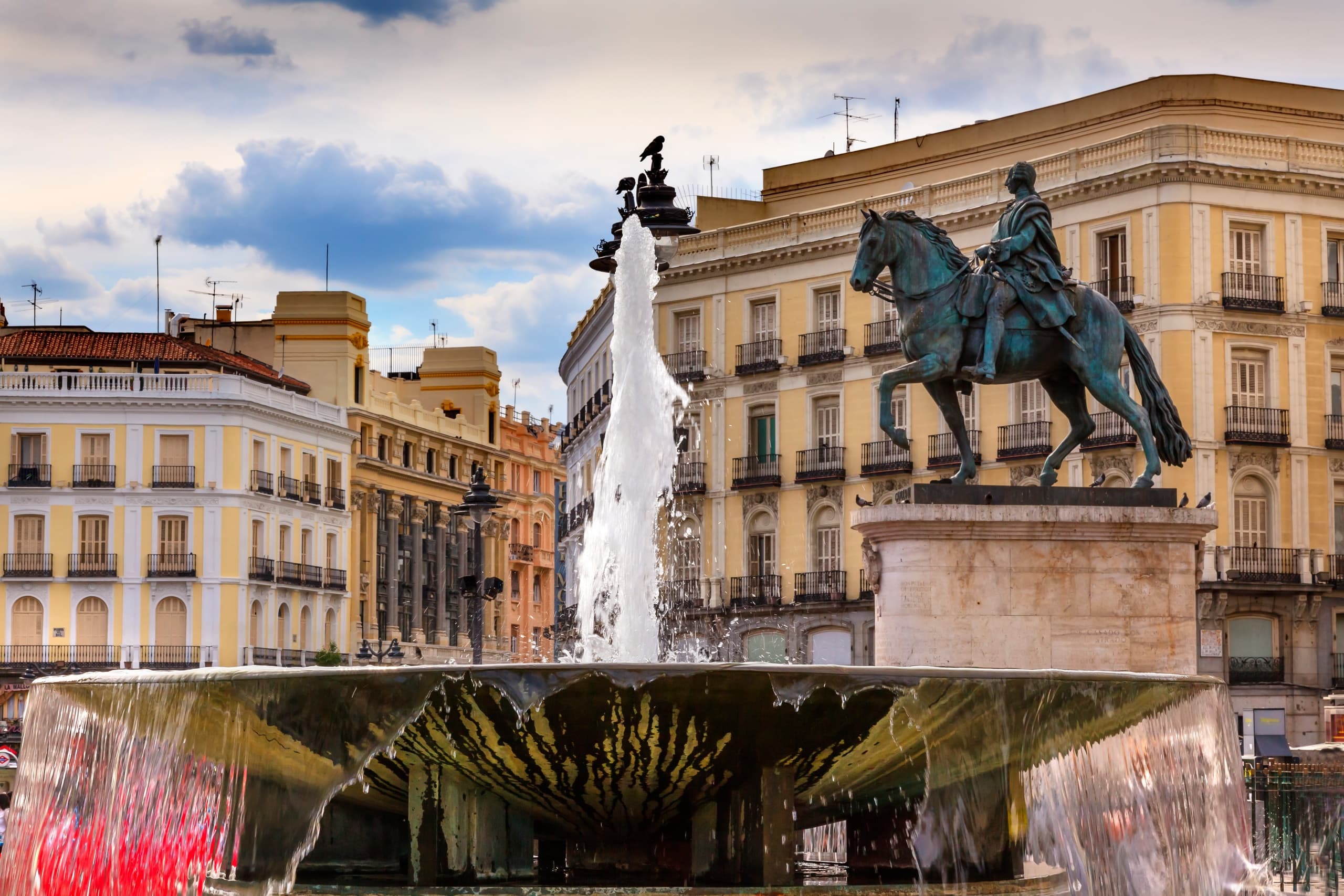 Explore Madrid’s Historic Barrio de las Letras and Madrid de los Austrias on Foot