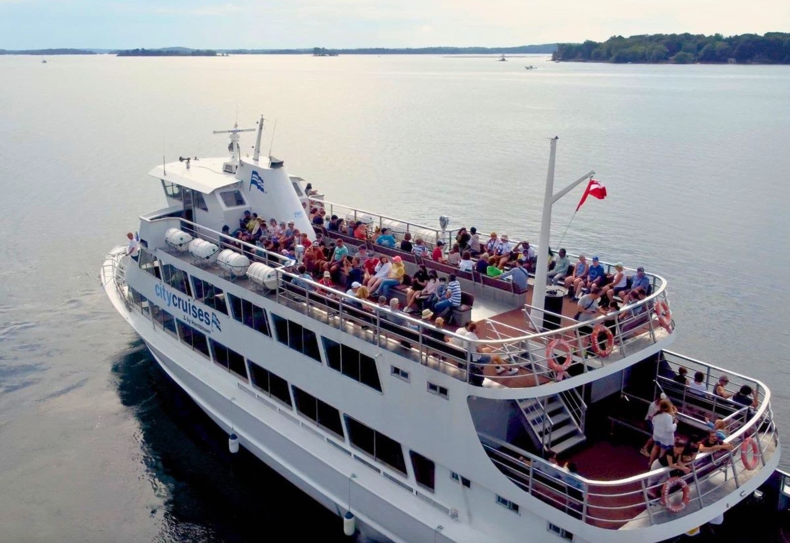 Private 1000 Islands Day Tour from Toronto: Castle Boat Cruise & Kingston Visit