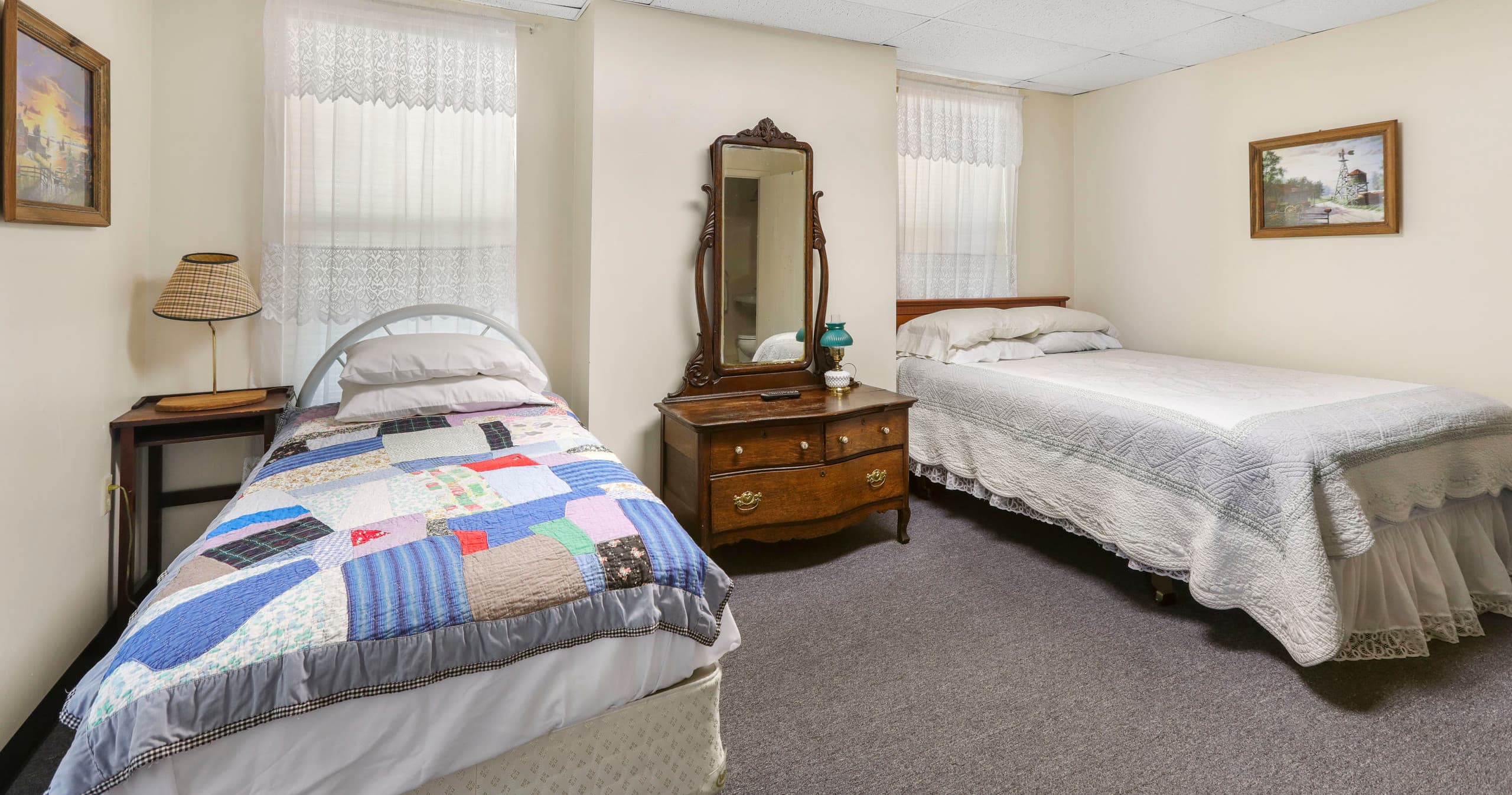 Accessible Handicap Room Stay in Frostburg, Maryland photo 1