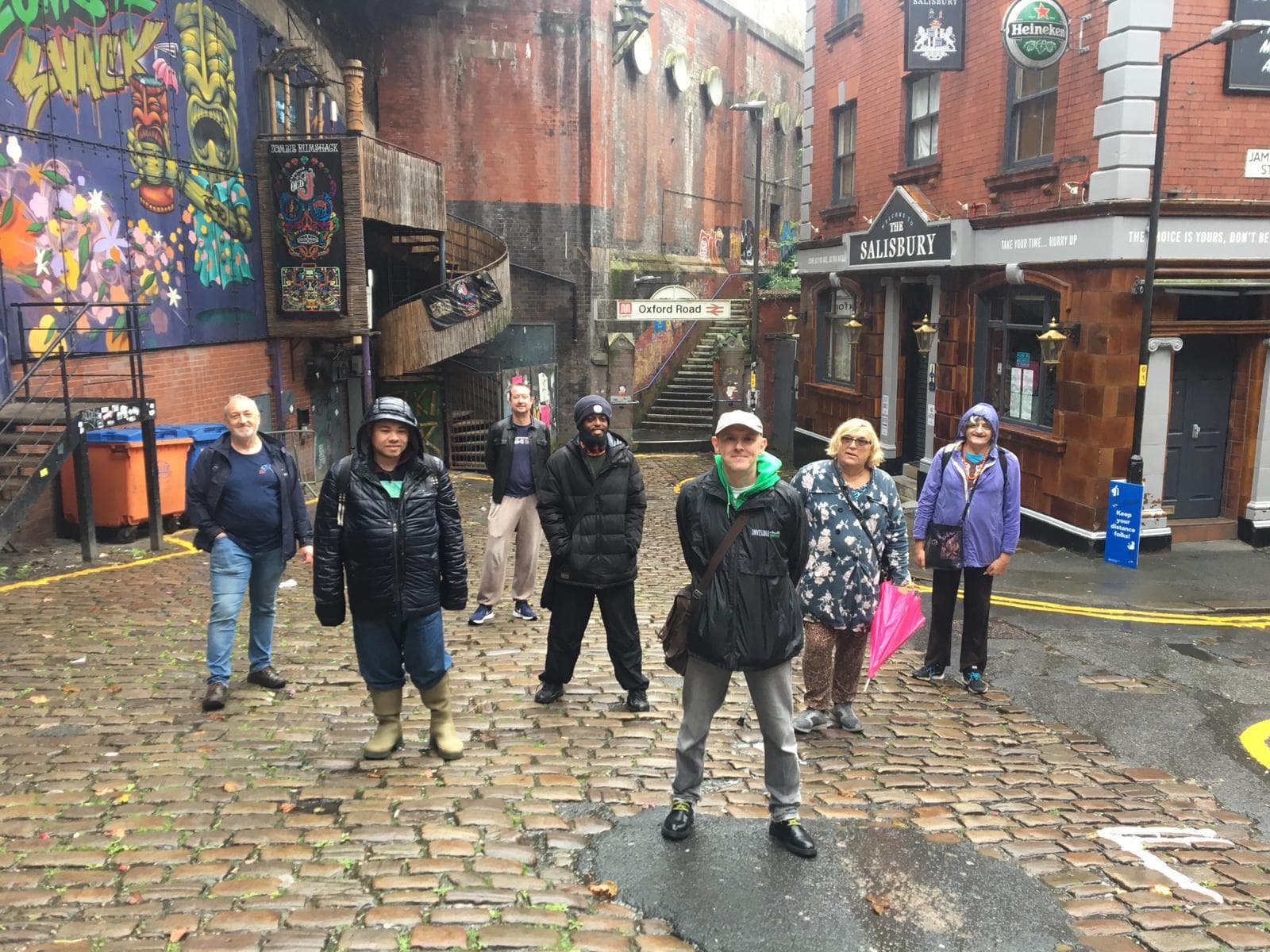 Manchester Pub Tour with Andy by Invisible Cities Tours
