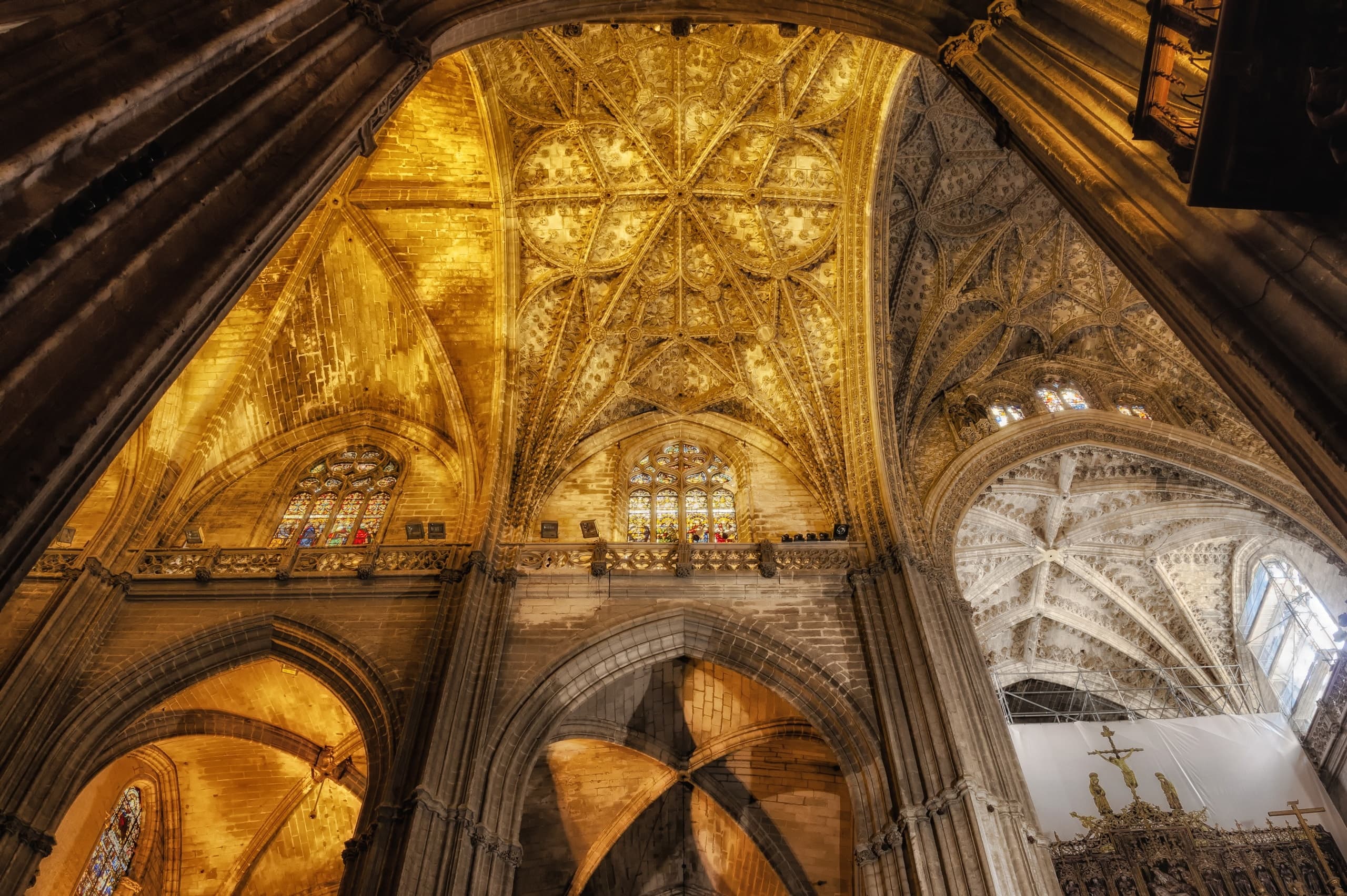 After Dark at Seville Cathedral: Candlelit Gothic Tour & Video-Mapping
