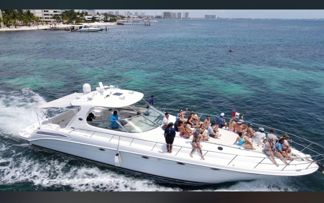 Luxury Yacht Day with Aleman Travel Agency in Cancun