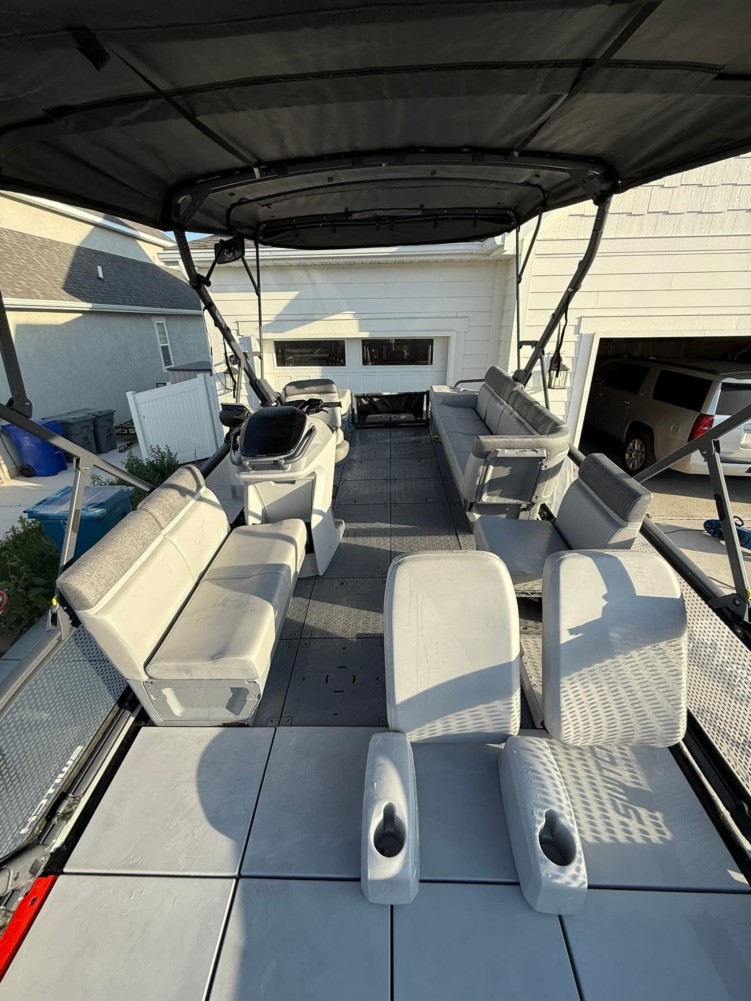 Sea-Doo Switch Sport on Utah Lake: Rent a 21-ft Launch from Saratoga Springs photo 1