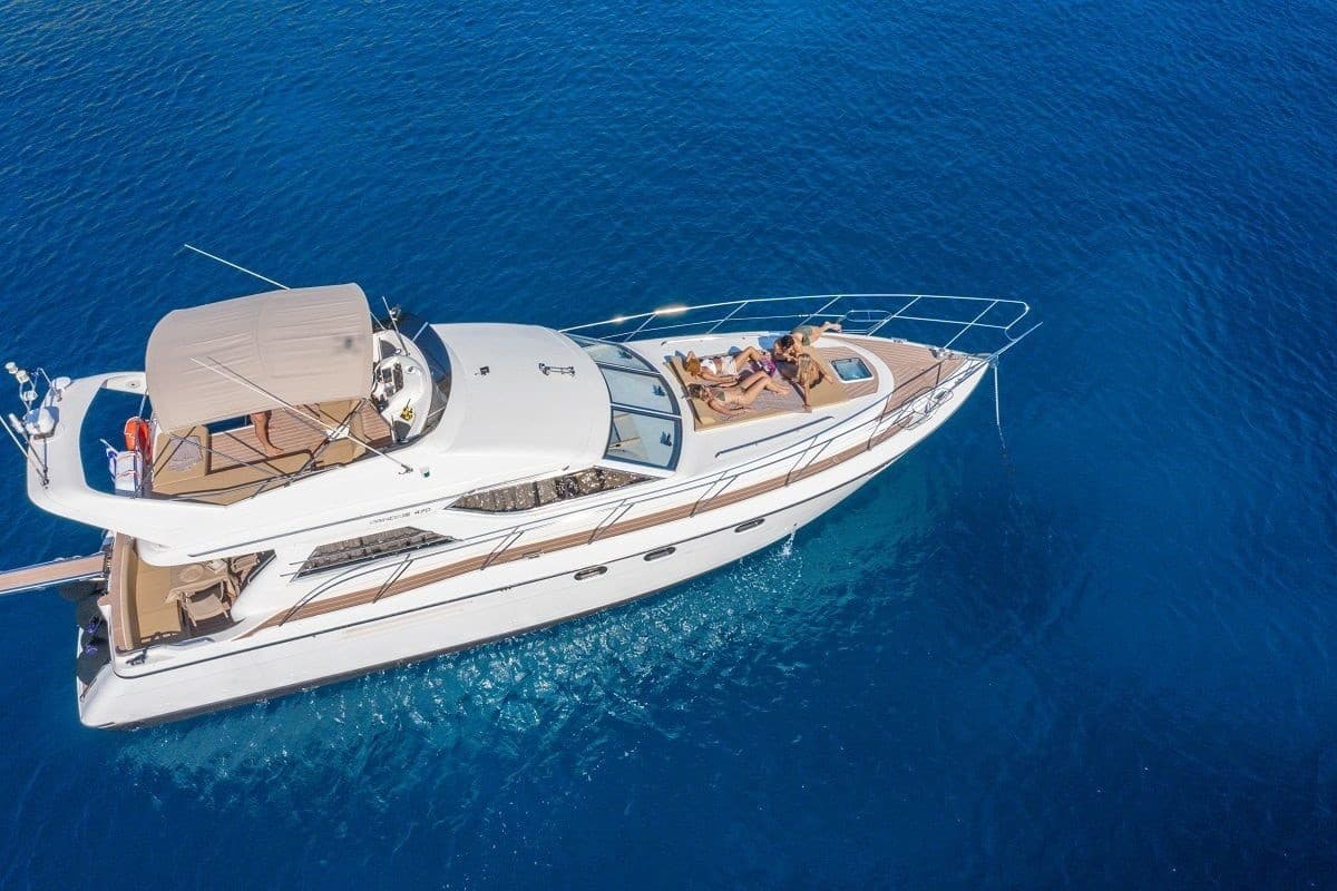 Princess 47: Private Day Cruise Through the Saronic Islands & Sounio