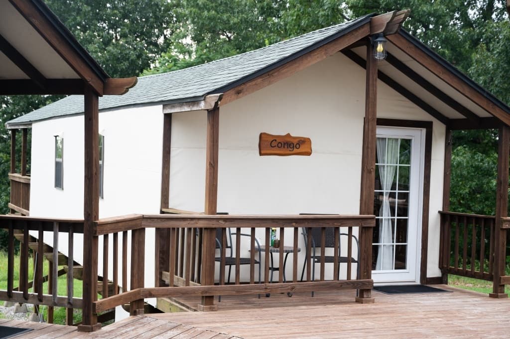 Wildlife & Relaxation at Zulu Lodge in the Ozarks photo 1