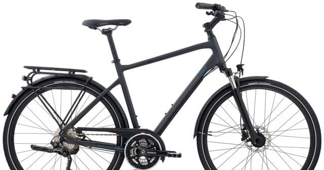 Bike Adventure with Giant Touring Bikes in Scenic Area