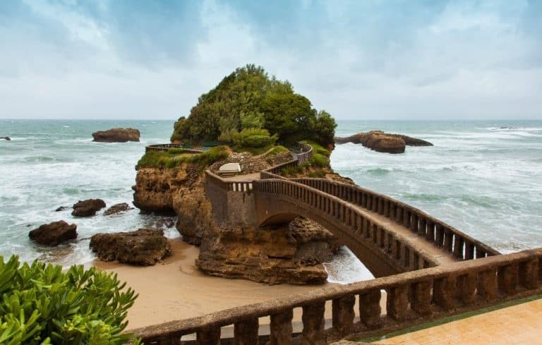 Luxury Day Tour of Bilbao & Basque Coast by The Adventure Collective