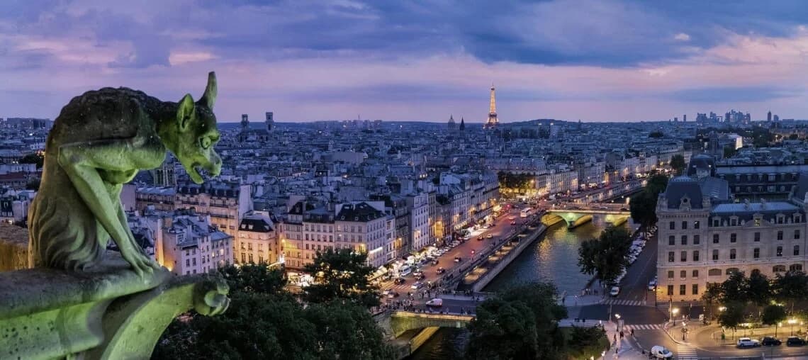 Historical & Cultural Walking Tour of Paris by Walkative!
