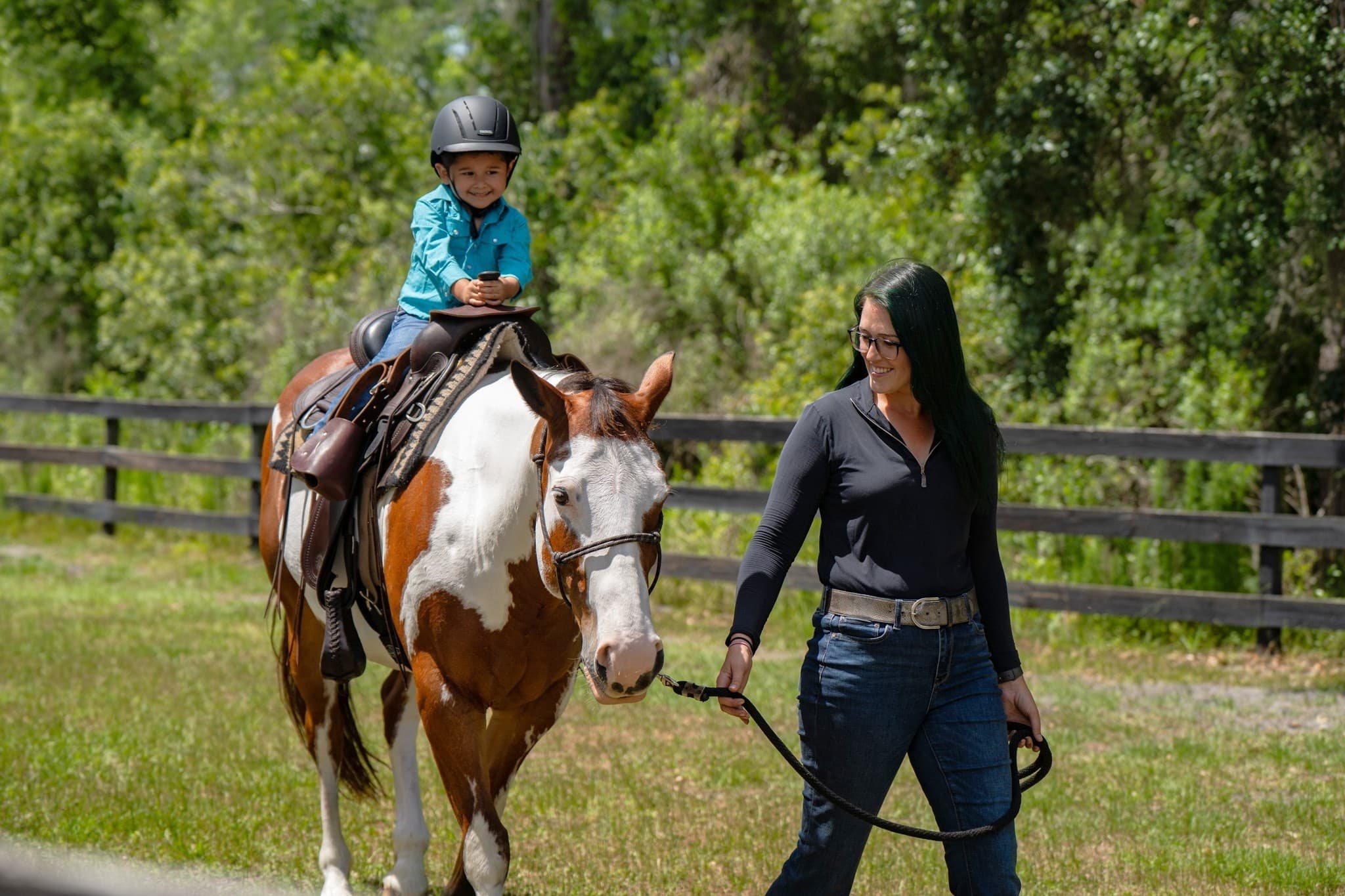 Kids Pony Ride in Bronson, FL — 10-Minute Guide-Led Pony Experience