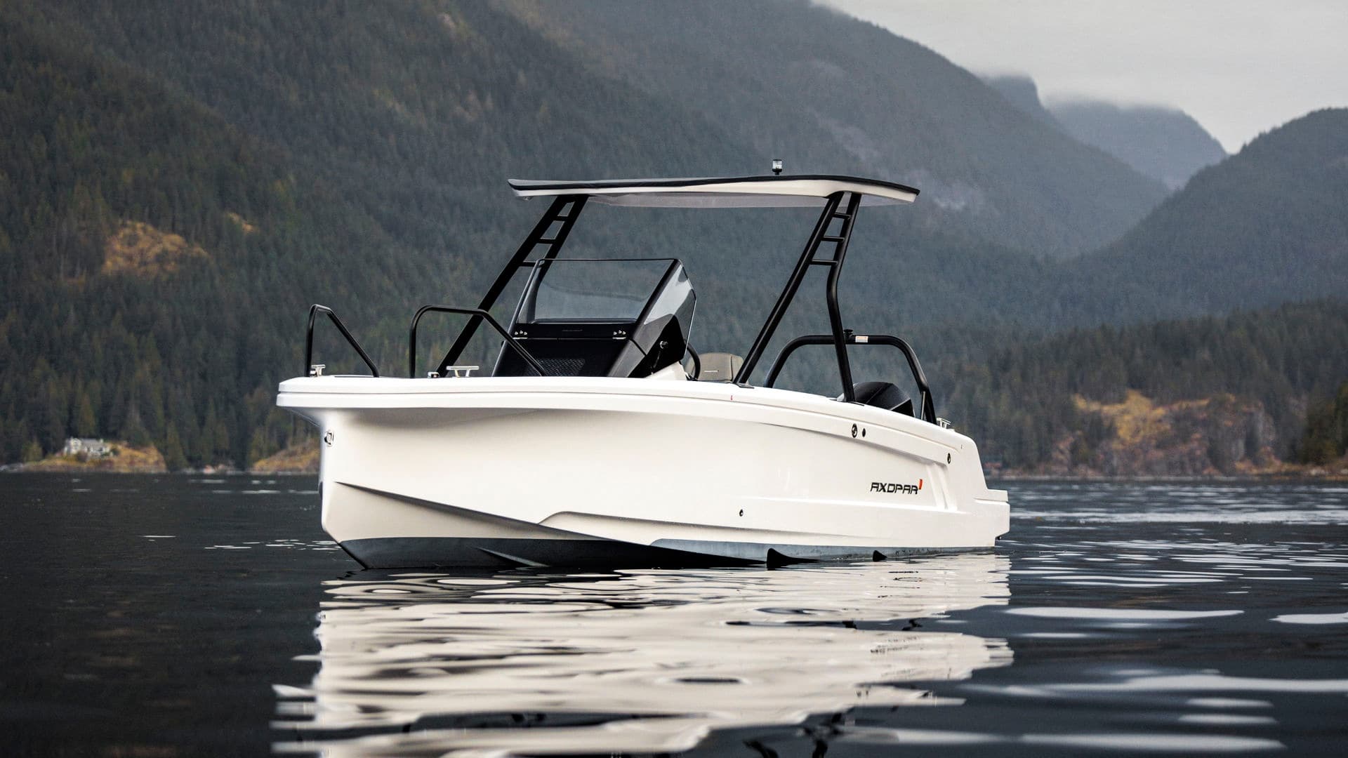 Axopar 22 Charter from Kolymvari — Private Boat Rental on Crete West Coast