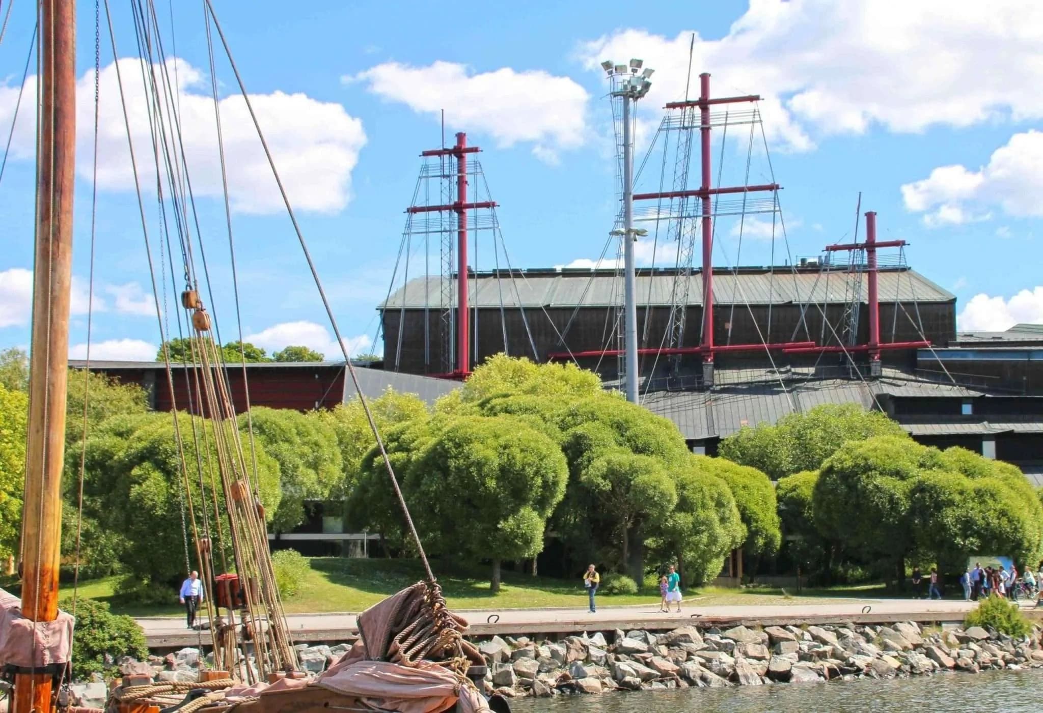 Stockholm Between Land and Sea with Stockholmania Tours
