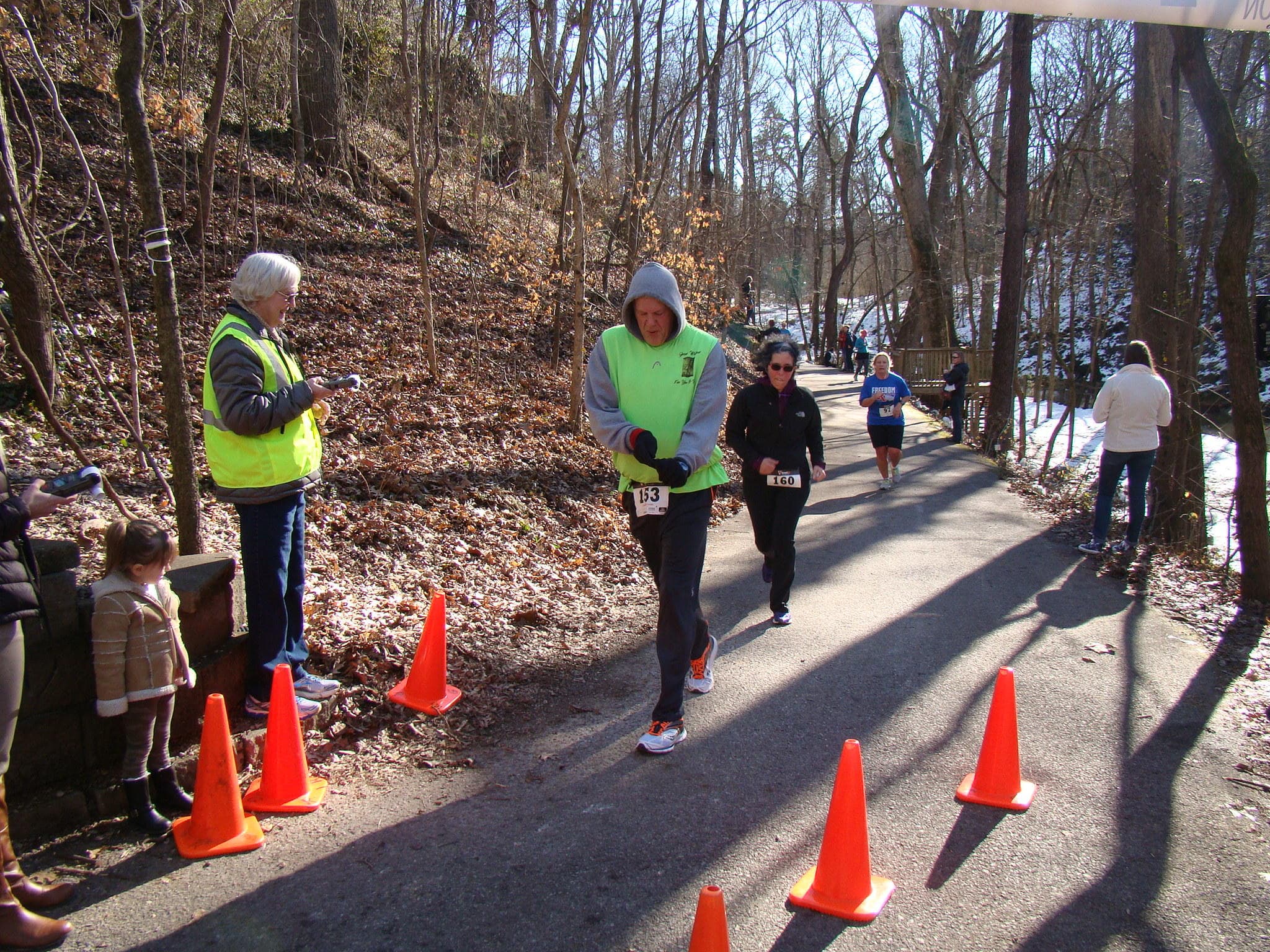 Volunteer at the Snow Flurry Scurry 5K in Bowling Green: Join the Community and Connect with Nature