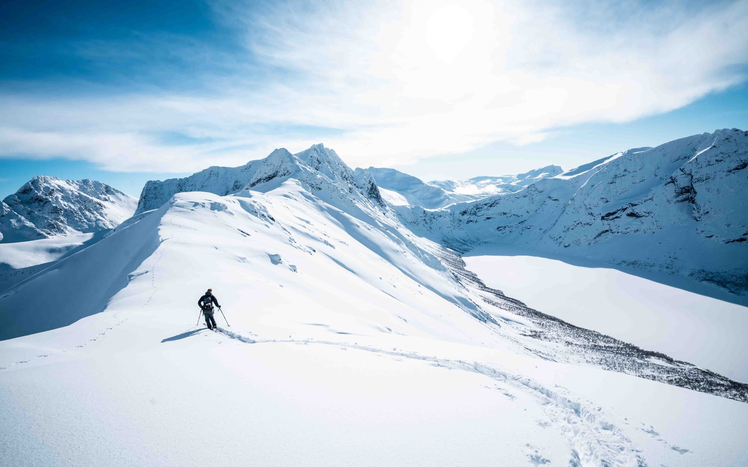 Skredkurs Volda: Avalanche Course on Hellesylt Fjord Slopes