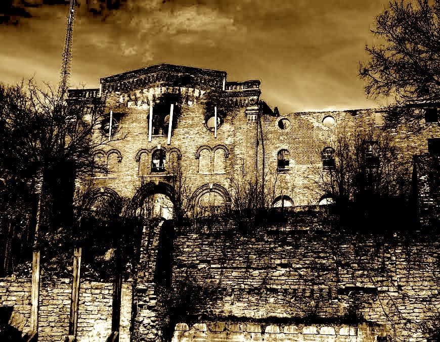 Darkside of Brewing Tour: Cincinnati's Haunted History