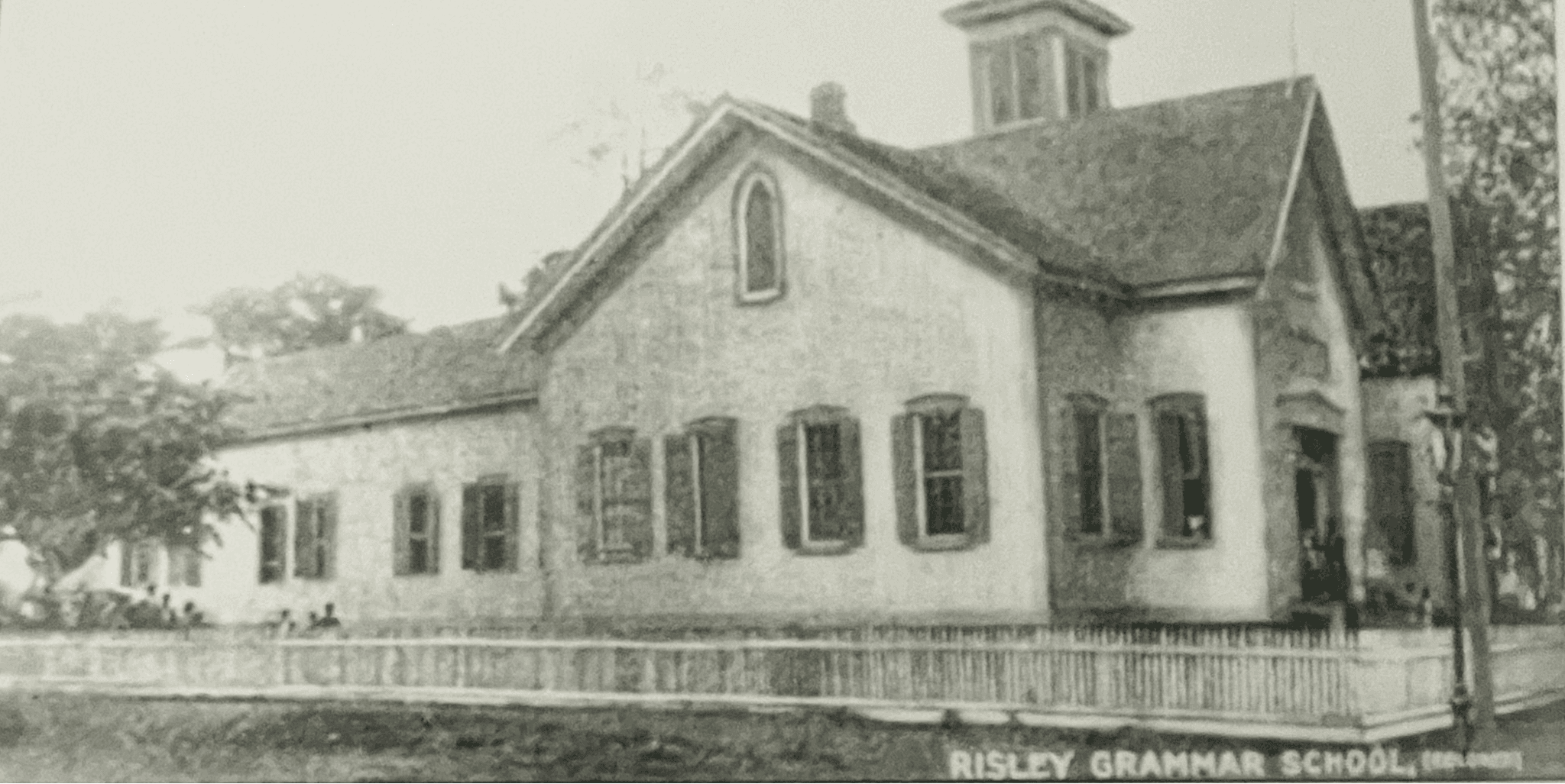 Heritage Tours: Brunswick's Immersive History on Foot & Wheels