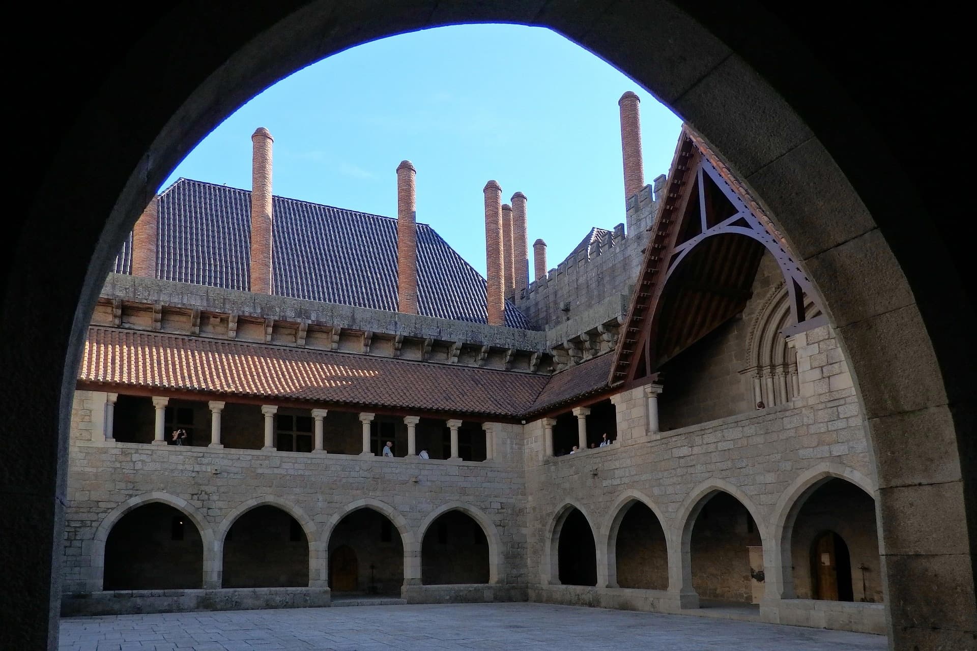 Braga & Guimarães Day Tour: Bom Jesus, Sameiro & Guimarães Castle