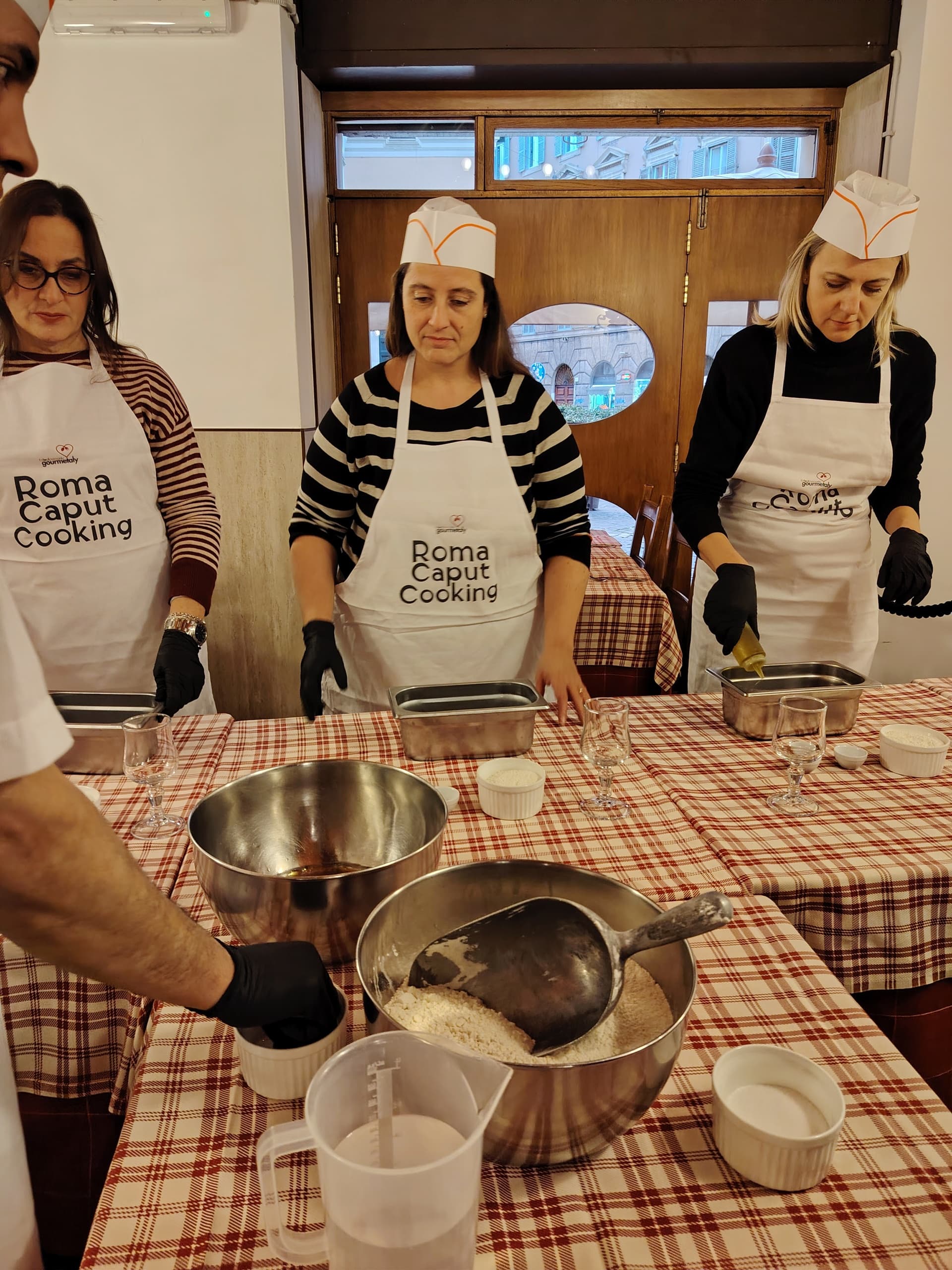 Hands-On Roman Pizza Class in Trastevere: Walk, Bake & Gelato Evening photo 2